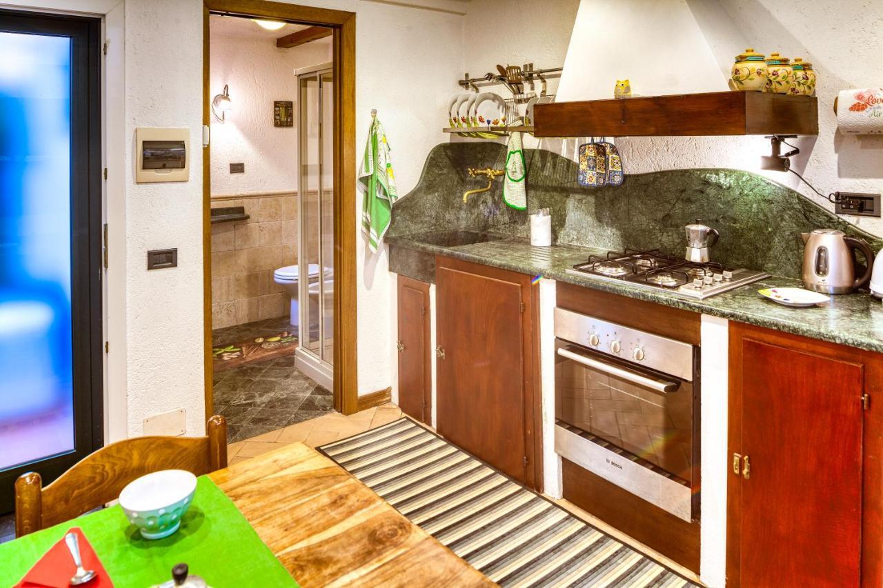 Mario Apartment With Garden Леванто Екстериор снимка